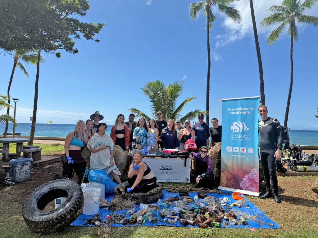 CORAL clean up divers group photo